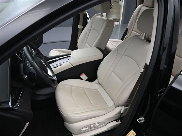 Certified 2023 Buick Enclave Essence w/ Sport Touring Edition image 11