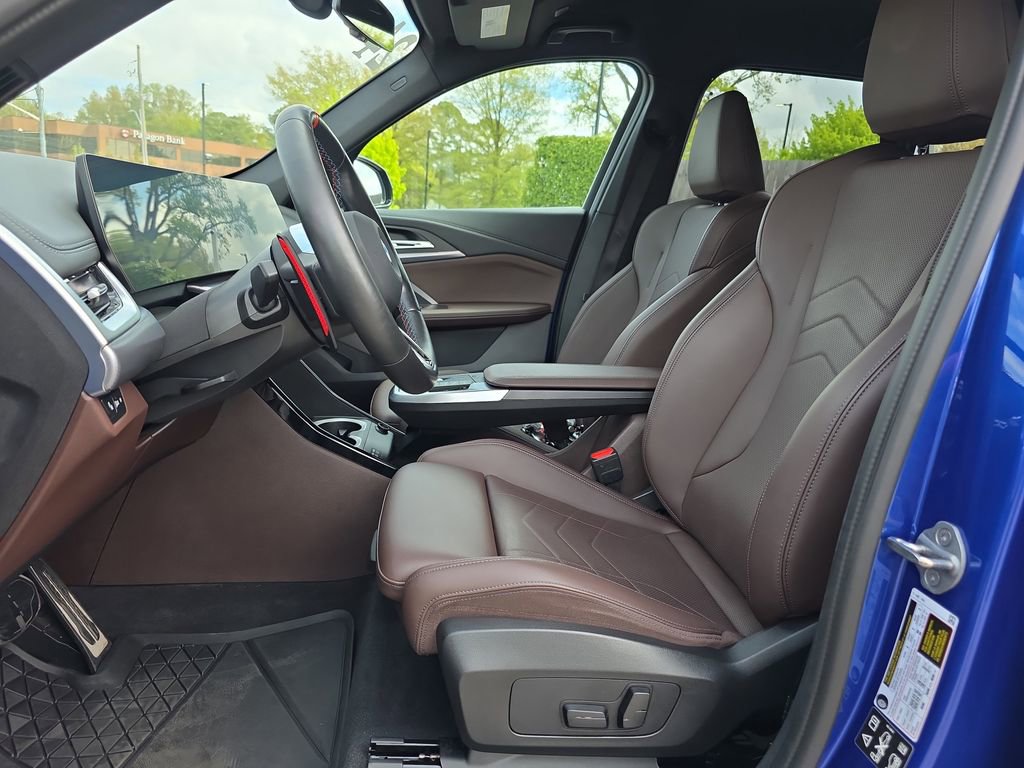 Used 2024 BMW X1 M35i w/ M Sport Professional Package image 10