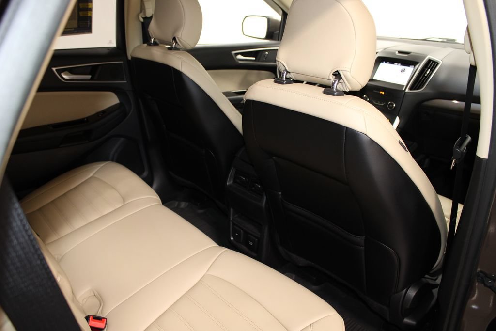 Used 2019 Ford Edge SEL w/ Equipment Group 201A FWD image 34