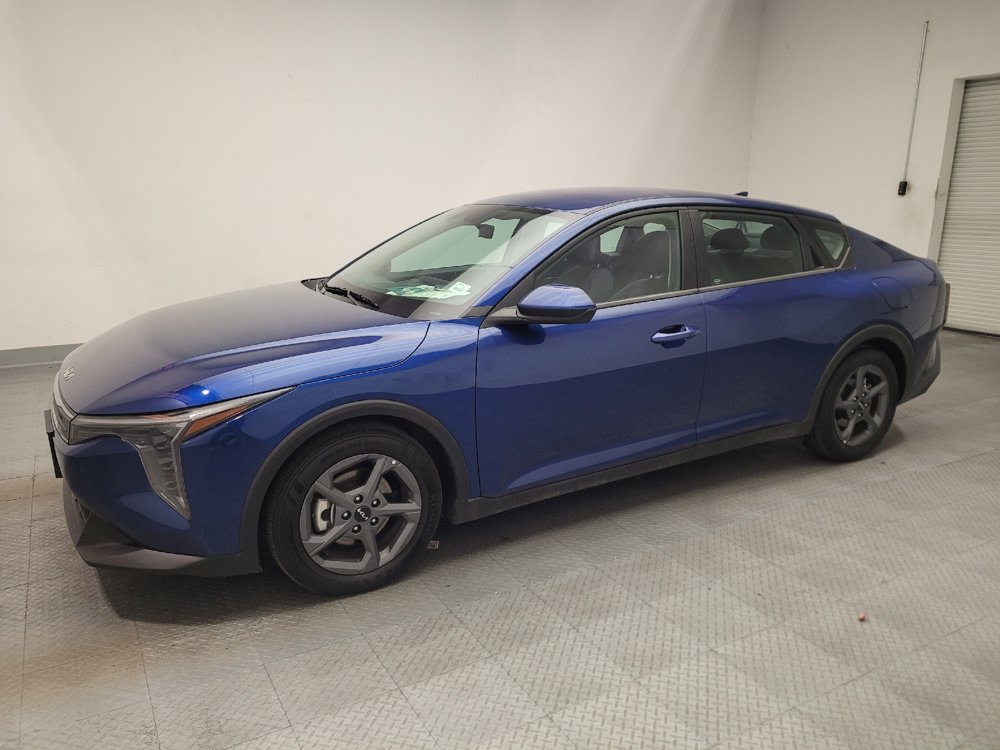 Used 2025 Kia K4 FWD image 2