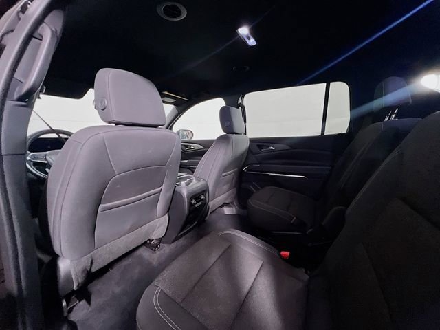 Used 2025 Chevrolet Traverse LT AWD/4WD image 24