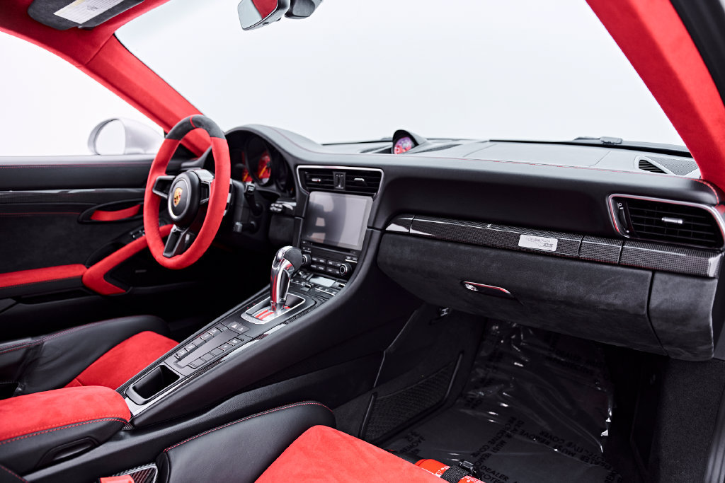 Used 2019 Porsche 911 GT2 RS RWD image 60