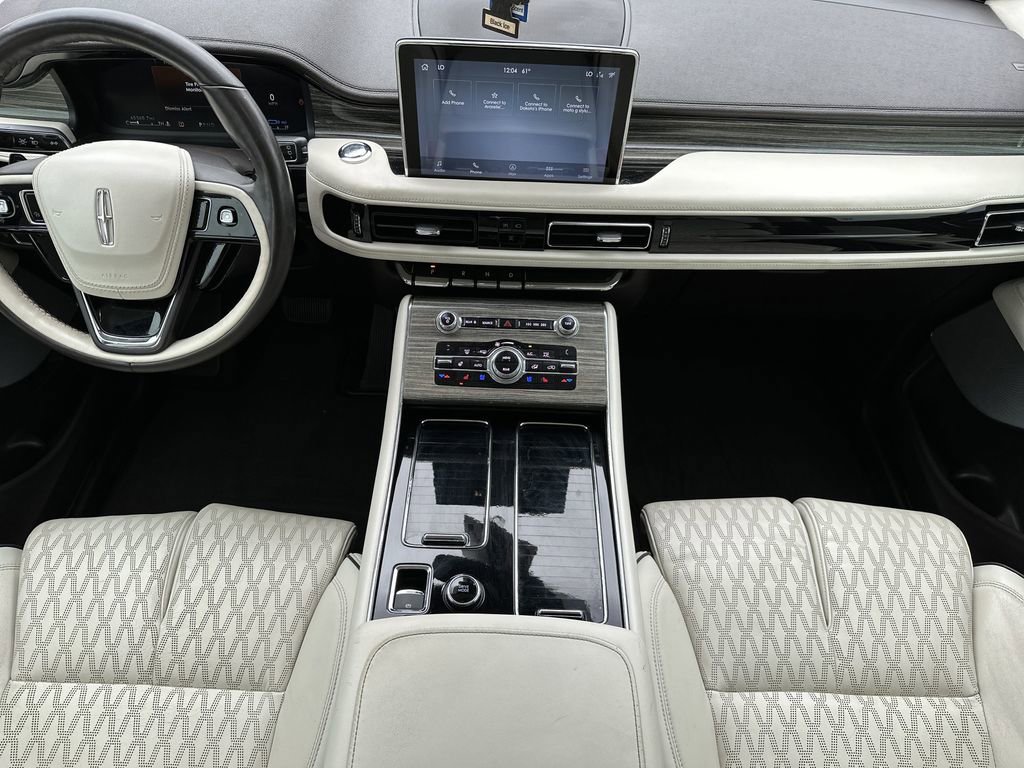 Used 2020 Lincoln Aviator Black Label Grand Touring w/ Class IV Trailer Tow Package image 16
