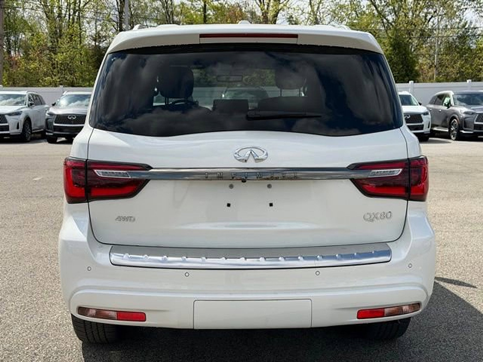 Certified 2024 INFINITI QX80 Sensory image 6
