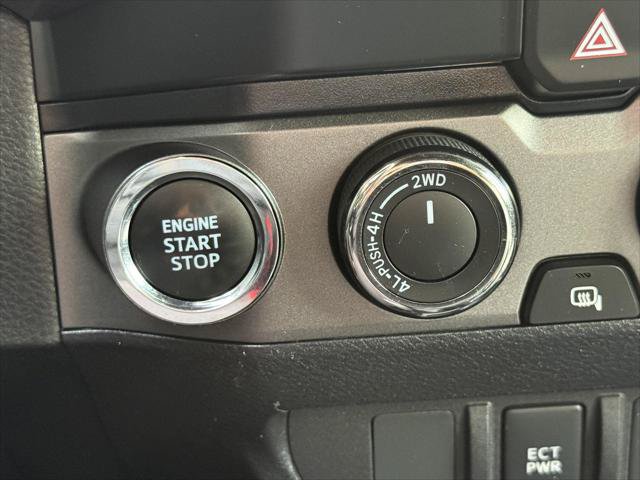 Certified 2023 Toyota Tacoma TRD Off-Road AWD/4WD image 24