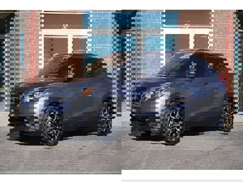Used 2020 Nissan Kicks SV