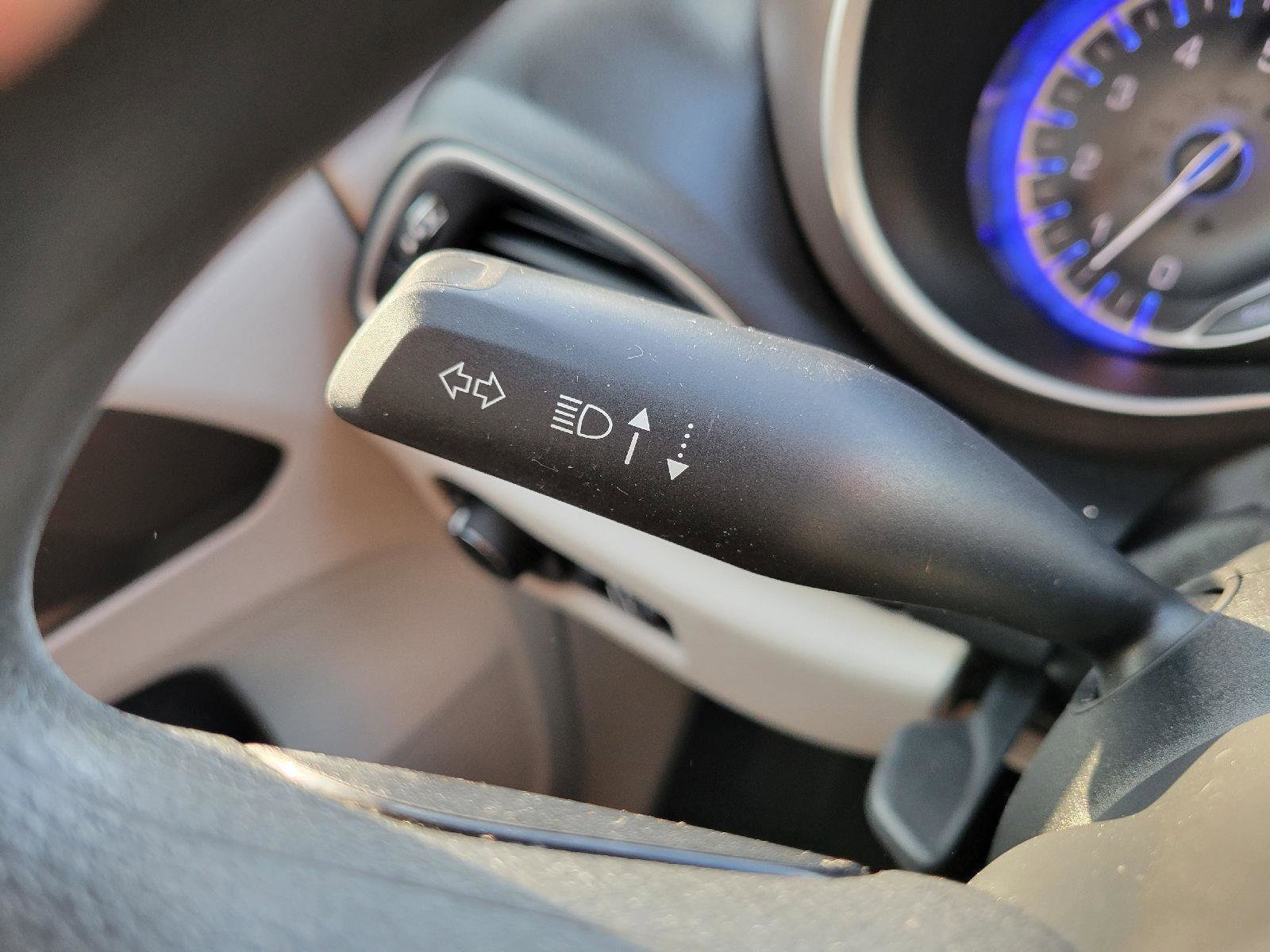 Used 2017 Chrysler Pacifica Touring w/ Tire & Wheel Group image 15