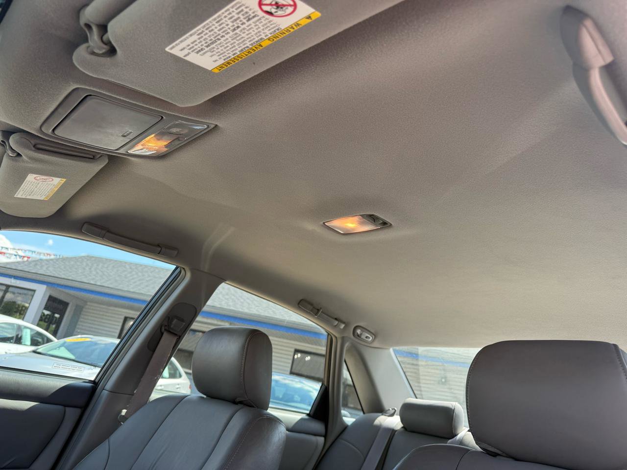 Used 2001 Toyota Avalon XLS FWD image 14