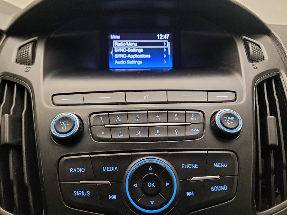 Used 2018 Ford Focus SE FWD image 25