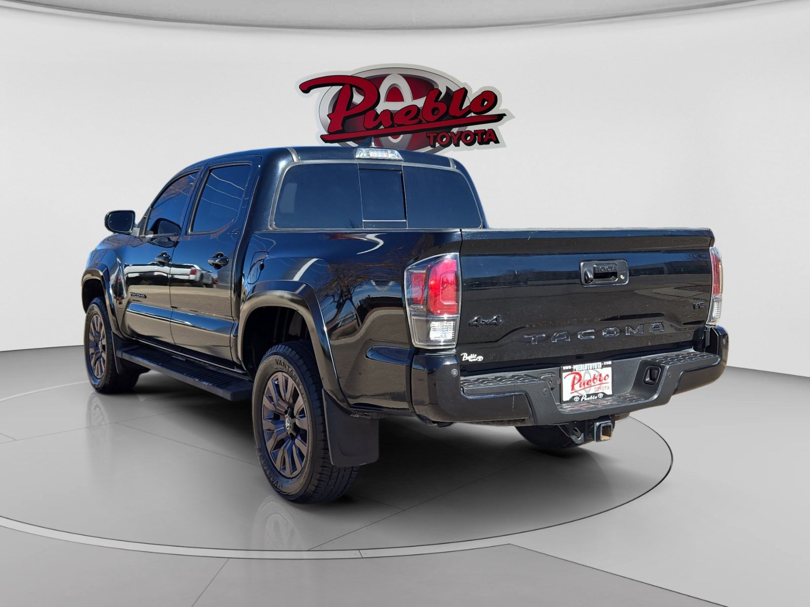 Used 2021 Toyota Tacoma Limited w/ Nightshade Package AWD/4WD image 3