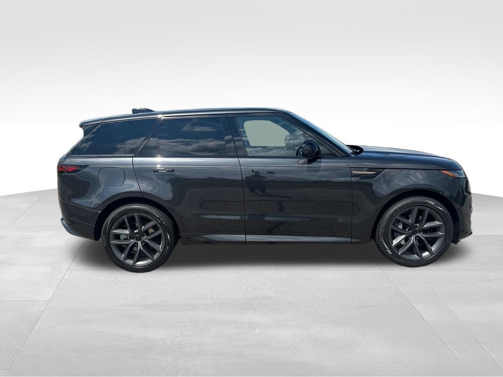 New 2026 Land Rover Range Rover Sport Dynamic SE AWD/4WD image 6