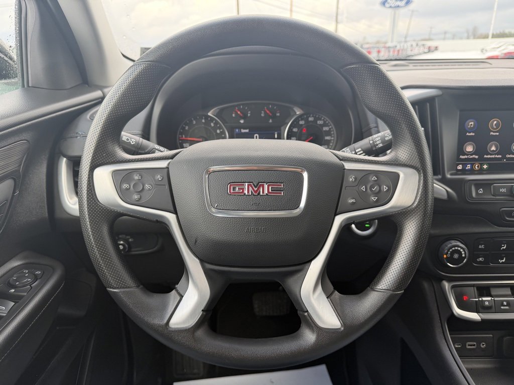 Used 2024 GMC Terrain SLE image 20