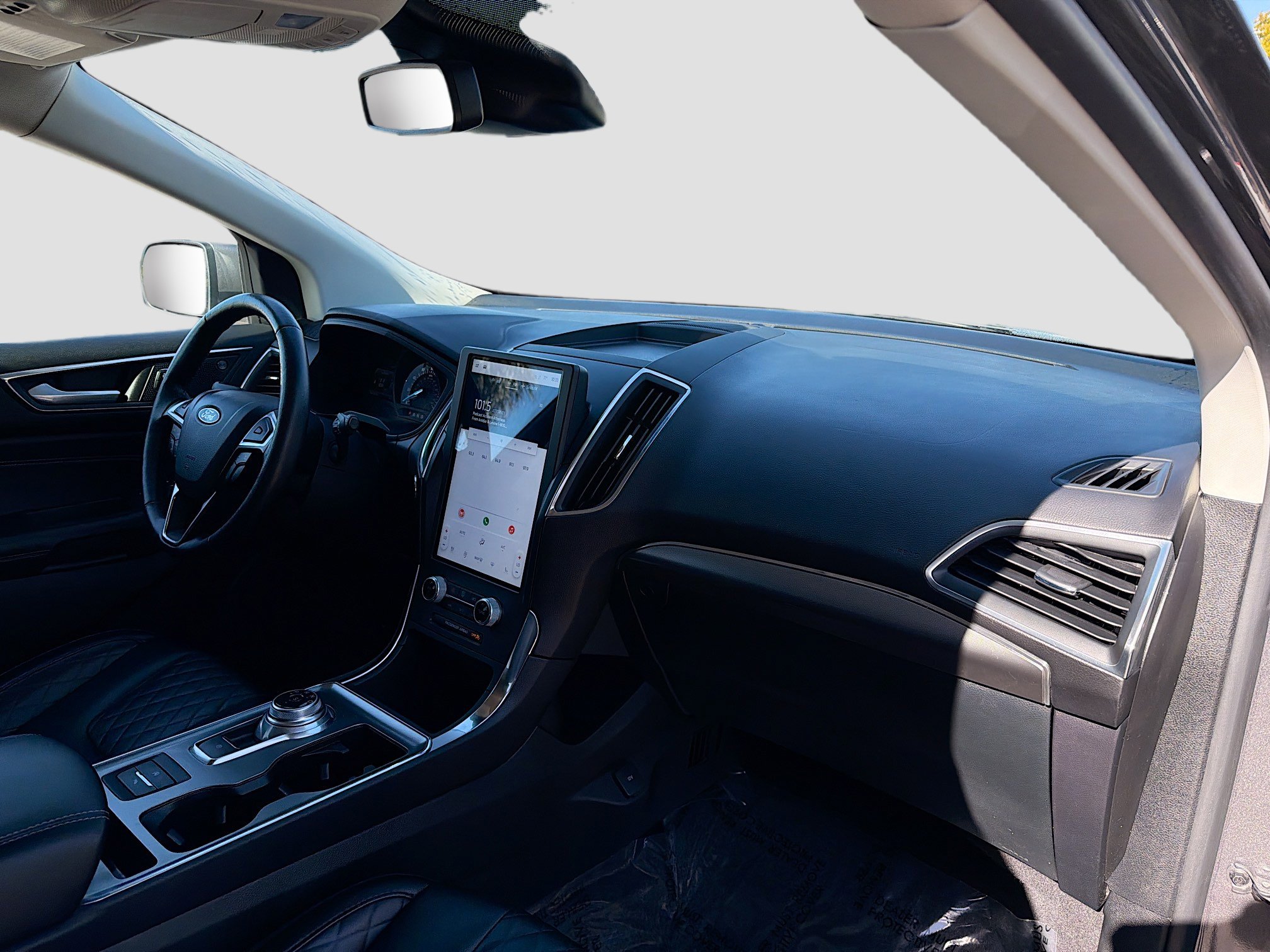 Used 2023 Ford Edge Titanium image 14