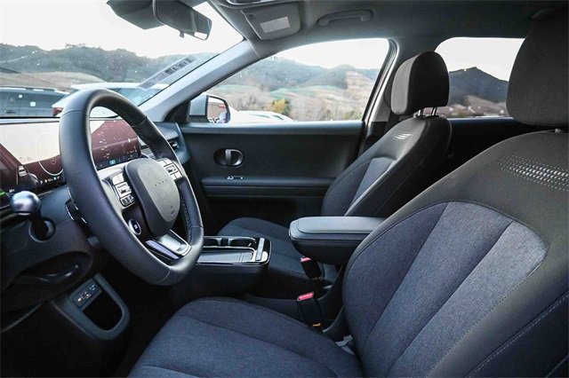 New 2026 Hyundai Ioniq 5 SE image 21