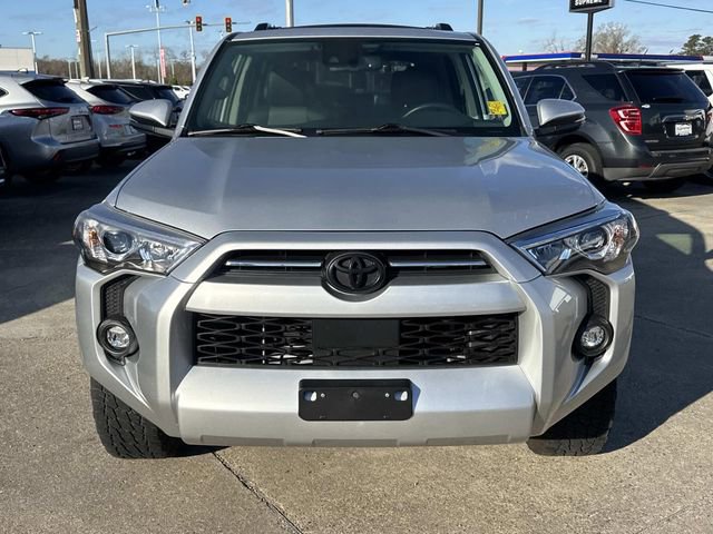 Used 2022 Toyota 4Runner SR5 Premium w/ Moonroof Package image 2