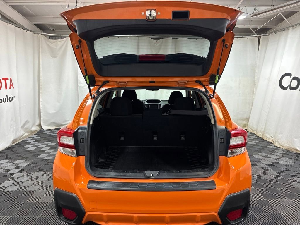 Used 2018 Subaru Crosstrek 2.0i AWD/4WD image 17