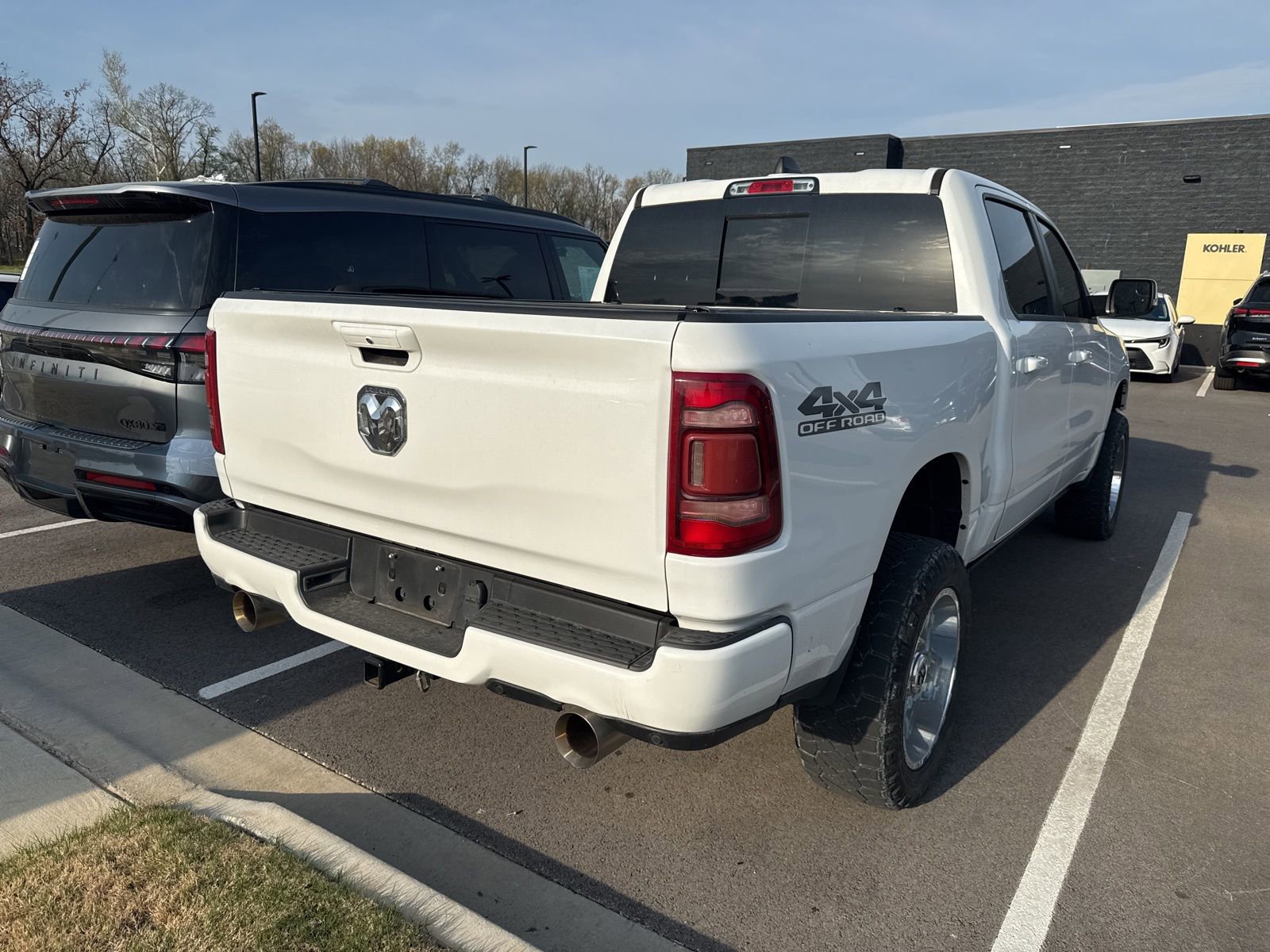 Used 2020 RAM 1500 Big Horn image 3