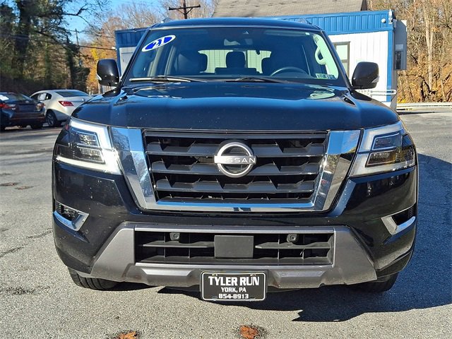Used 2021 Nissan Armada SV image 3
