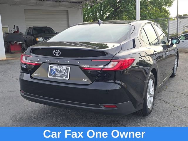Used 2025 Toyota Camry LE image 7