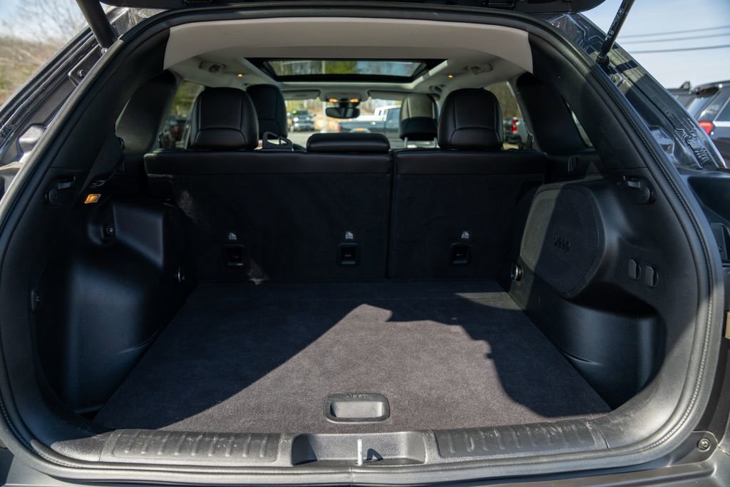 Used 2021 Jeep Cherokee Trailhawk w/ Sun, Sound & Nav Group AWD/4WD image 6