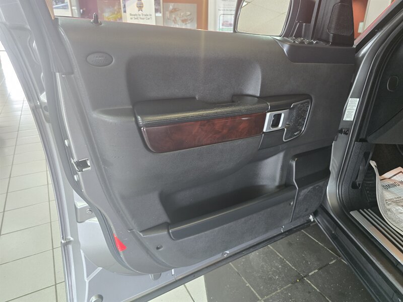 Used 2007 Land Rover Range Rover HSE AWD/4WD image 7