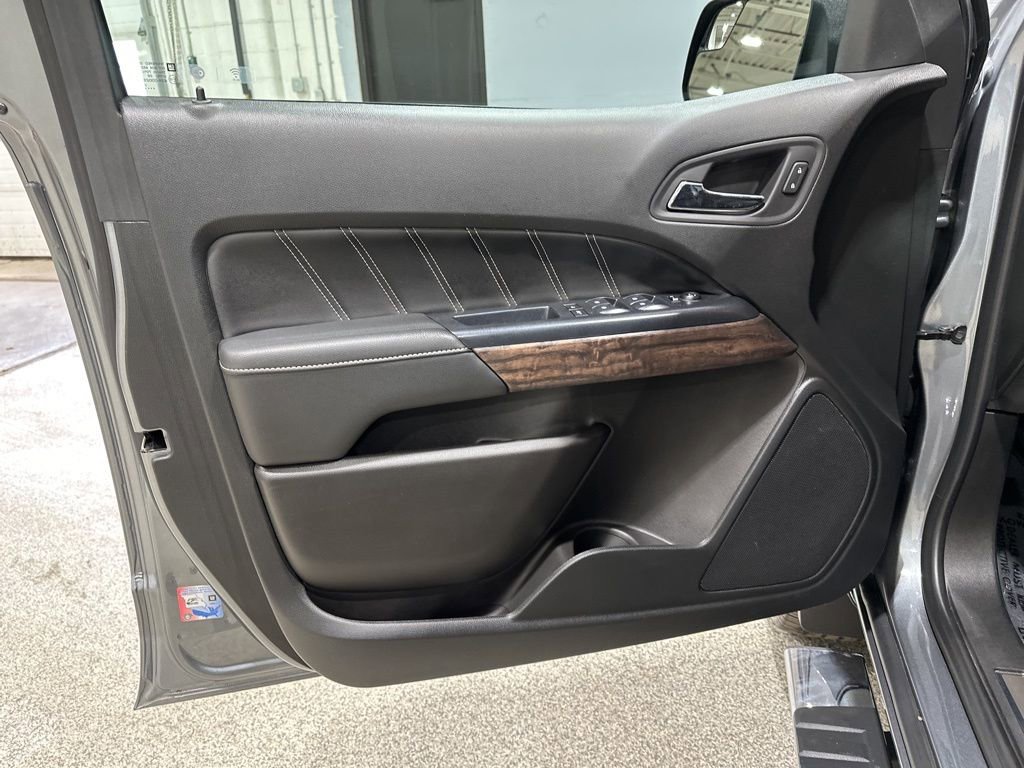Used 2021 GMC Canyon Denali image 12