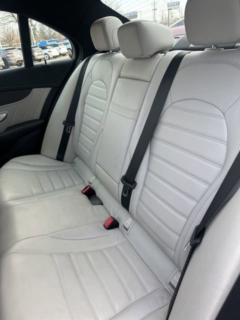 Used 2015 Mercedes-Benz C 400 4MATIC image 24
