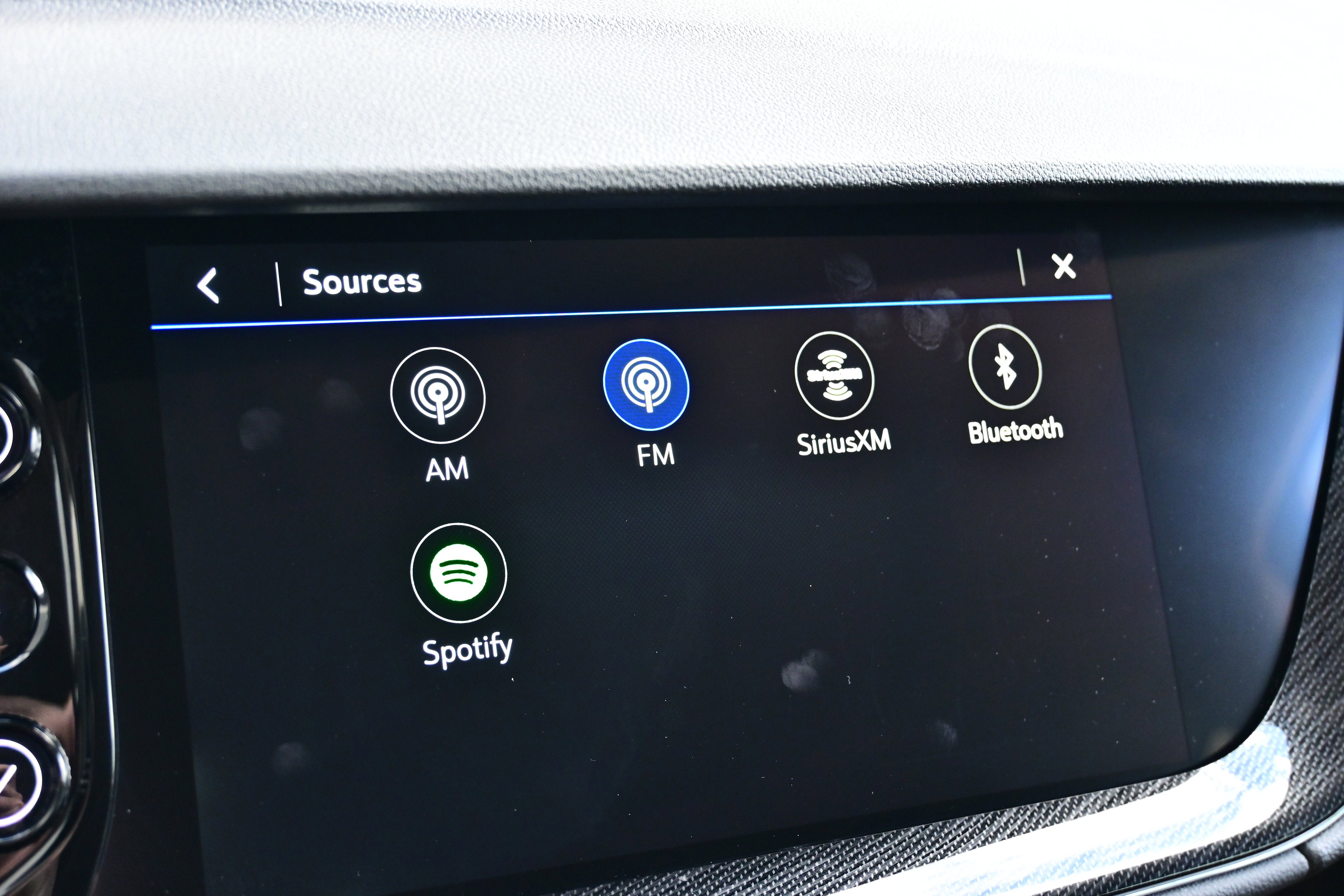 Used 2023 Buick Envision Preferred w/ Sport Touring Package AWD/4WD image 27
