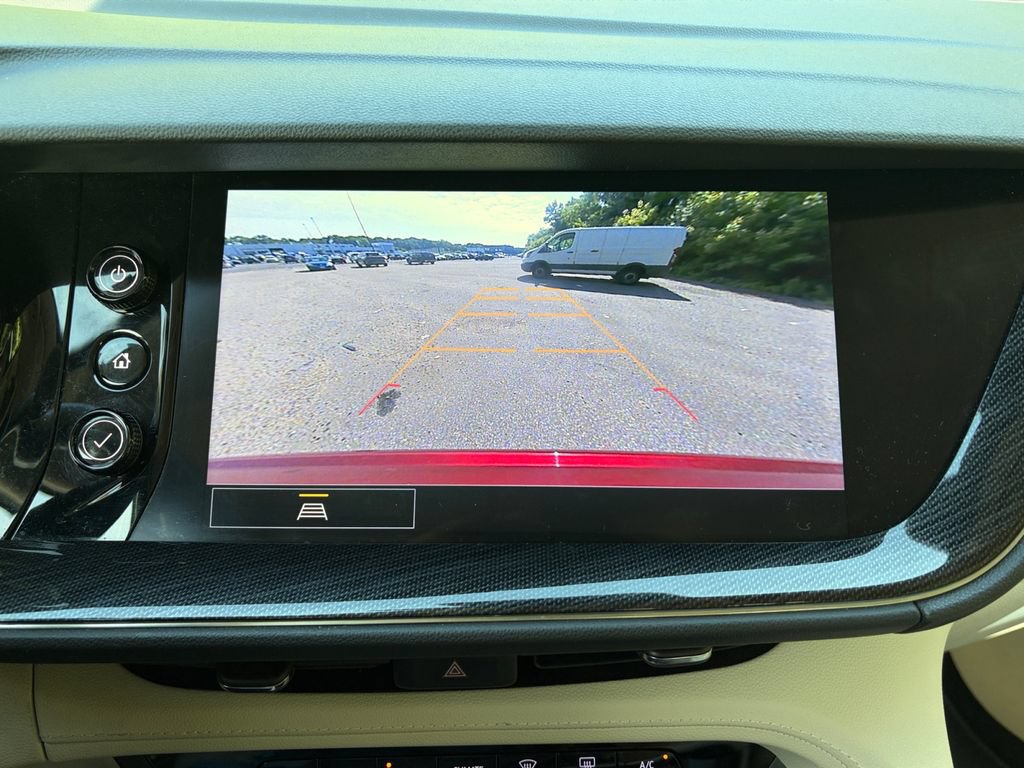 Used 2021 Buick Envision Essence FWD image 24