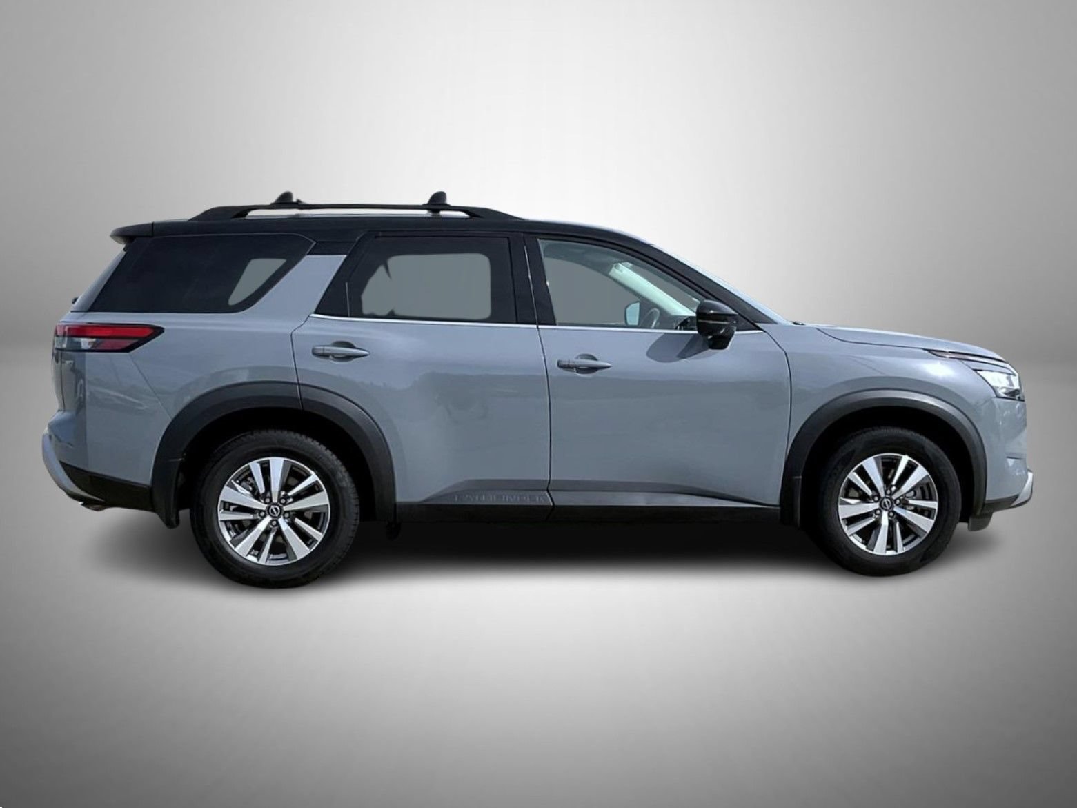 Used 2023 Nissan Pathfinder SL AWD/4WD image 4