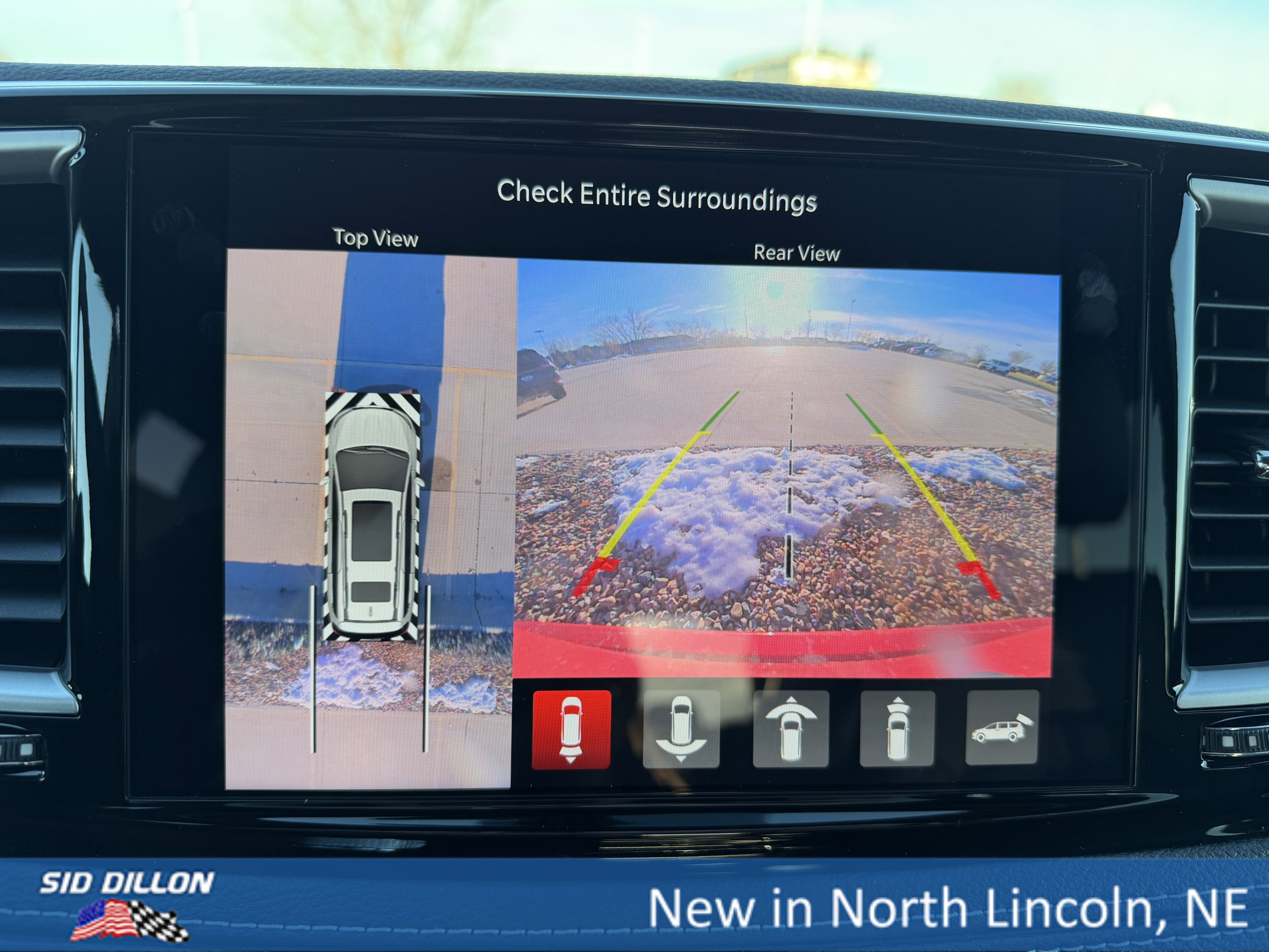 New 2026 Chrysler Pacifica Select image 12