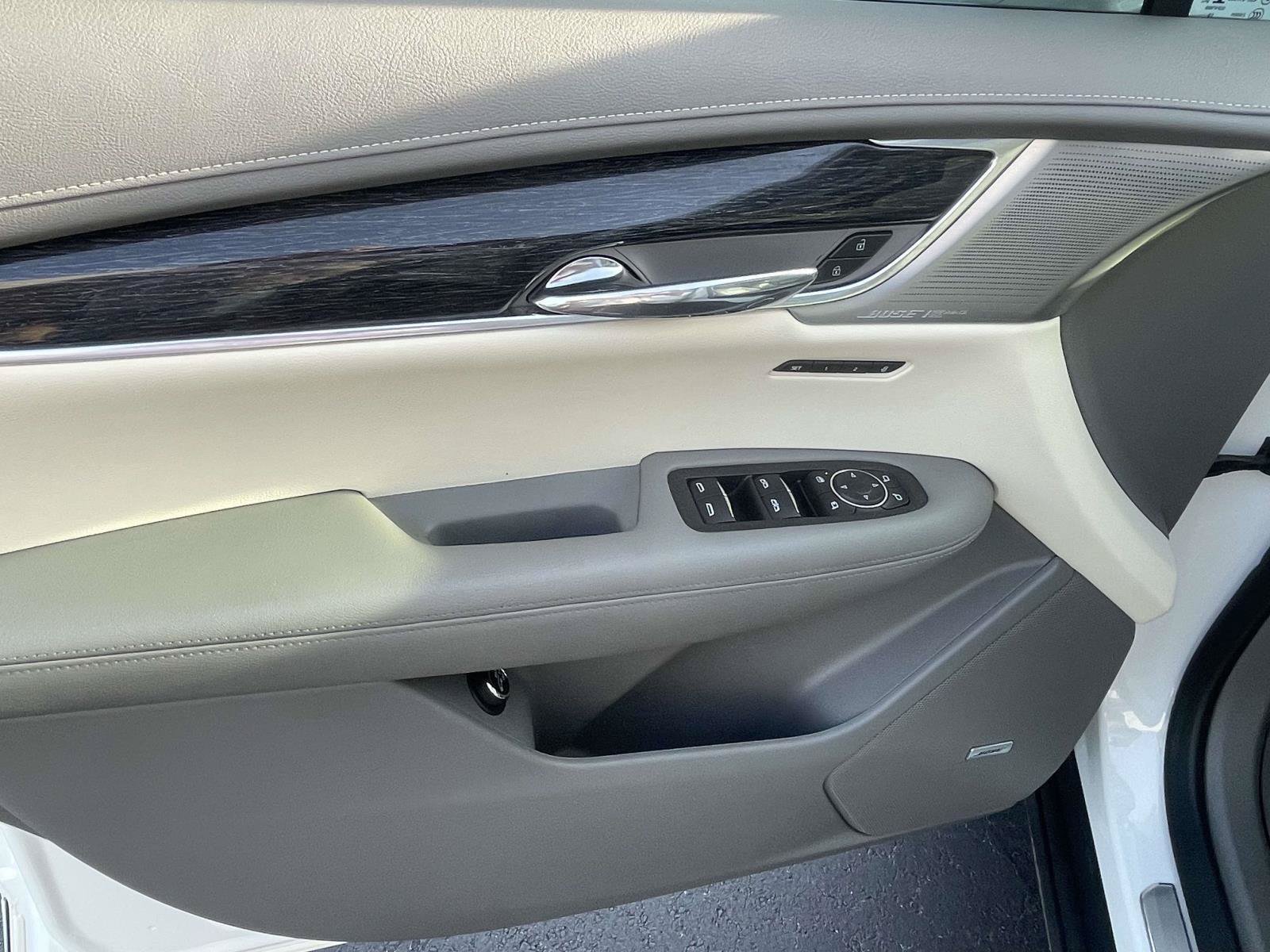 Used 2020 Cadillac XT6 Premium Luxury AWD/4WD image 19