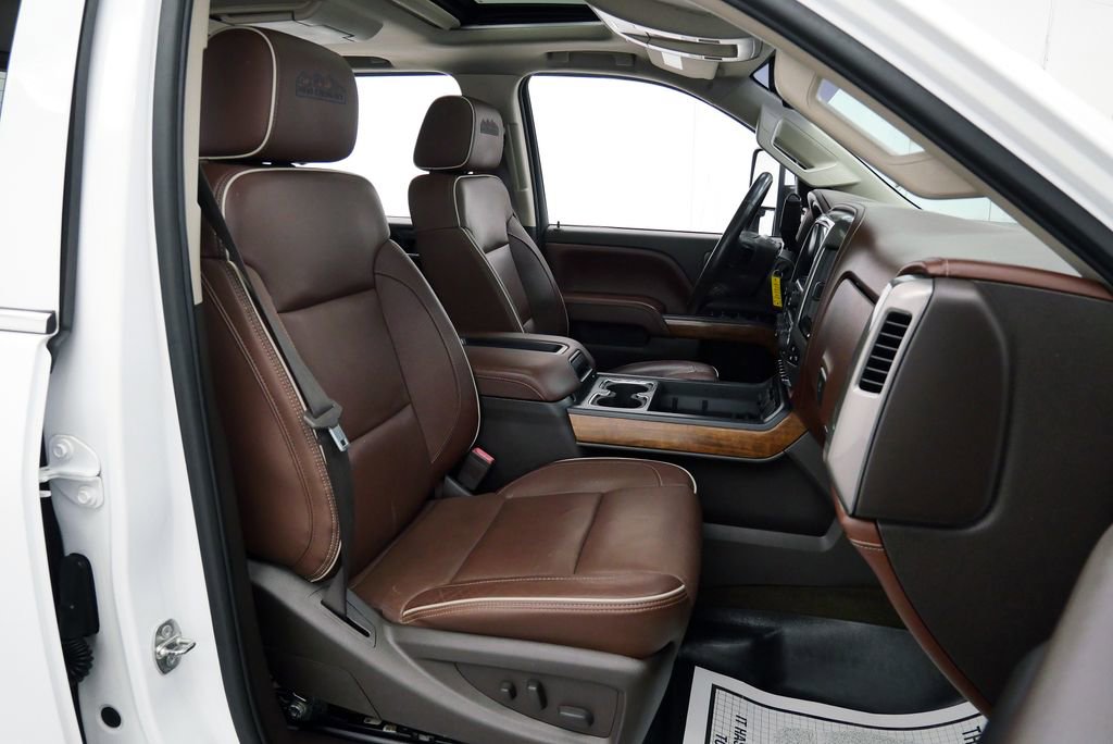 Used 2015 Chevrolet Silverado 3500 High Country w/ Duramax Plus Package image 16