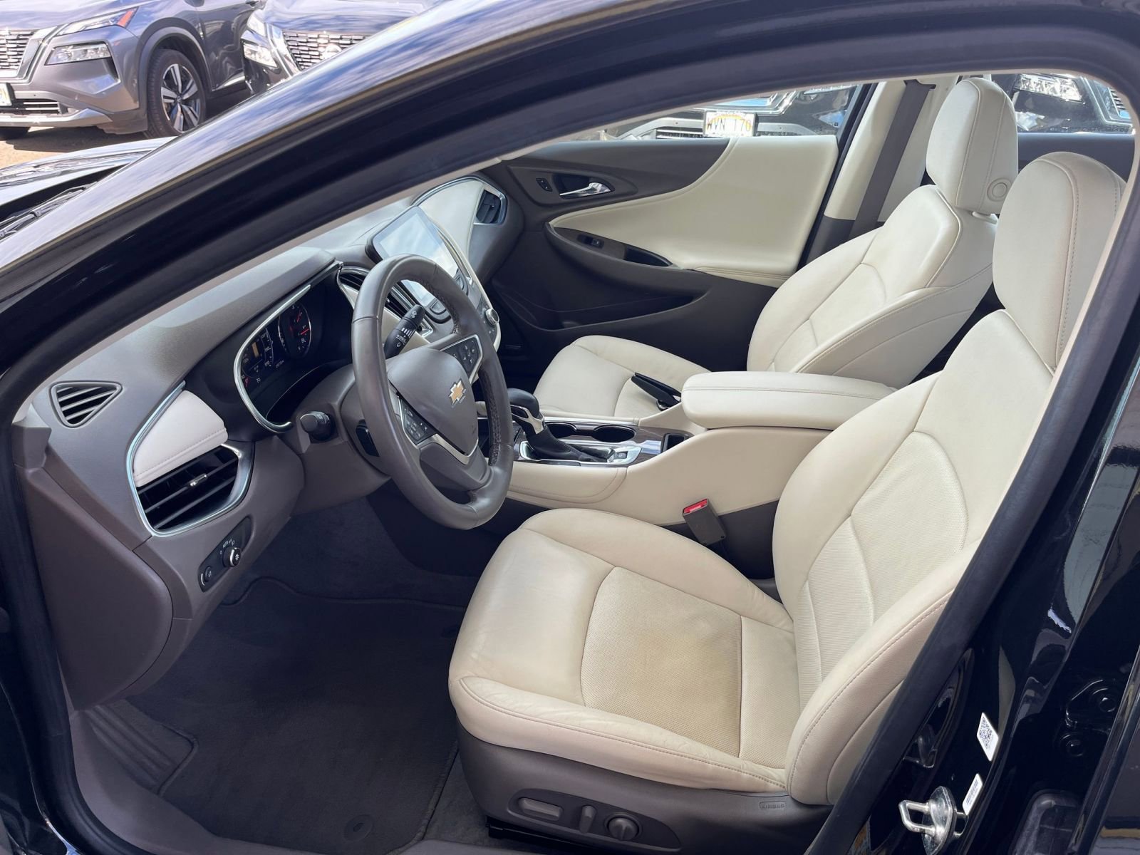 Used 2024 Chevrolet Malibu LT image 25