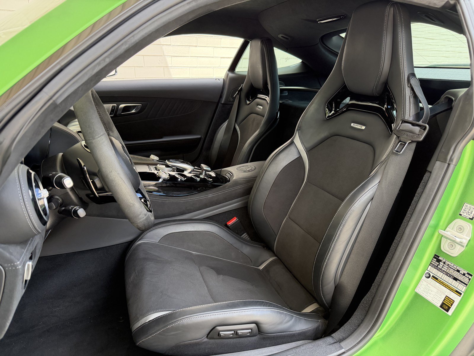 Used 2018 Mercedes-Benz AMG GT R image 15