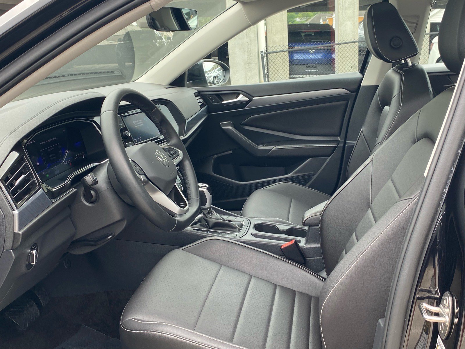 Certified 2023 Volkswagen Jetta SE FWD image 13