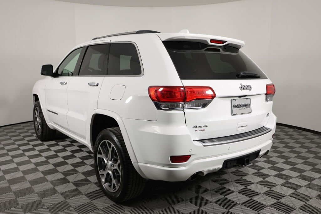 Used 2019 Jeep Grand Cherokee Overland image 4