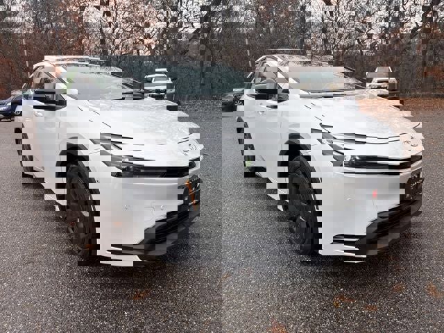 Used 2026 Toyota Prius LE image 2