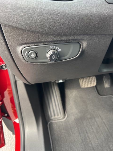 Used 2023 Chevrolet Equinox LT image 13