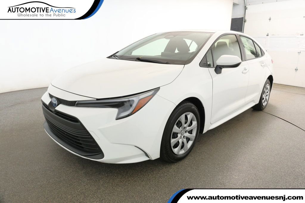 Used 2024 Toyota Corolla LE