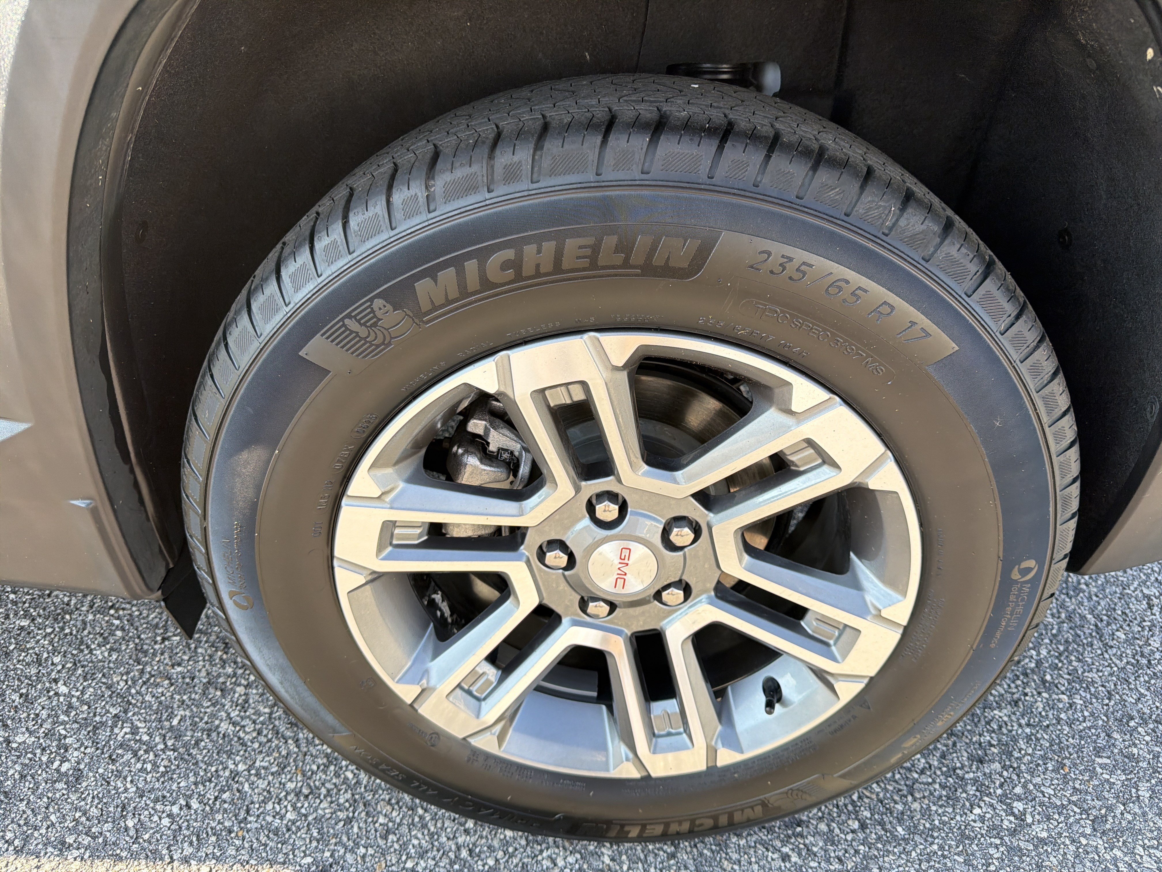 Used 2025 GMC Terrain Elevation FWD image 30