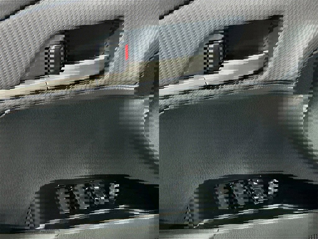 New 2026 Toyota Camry SE image 18