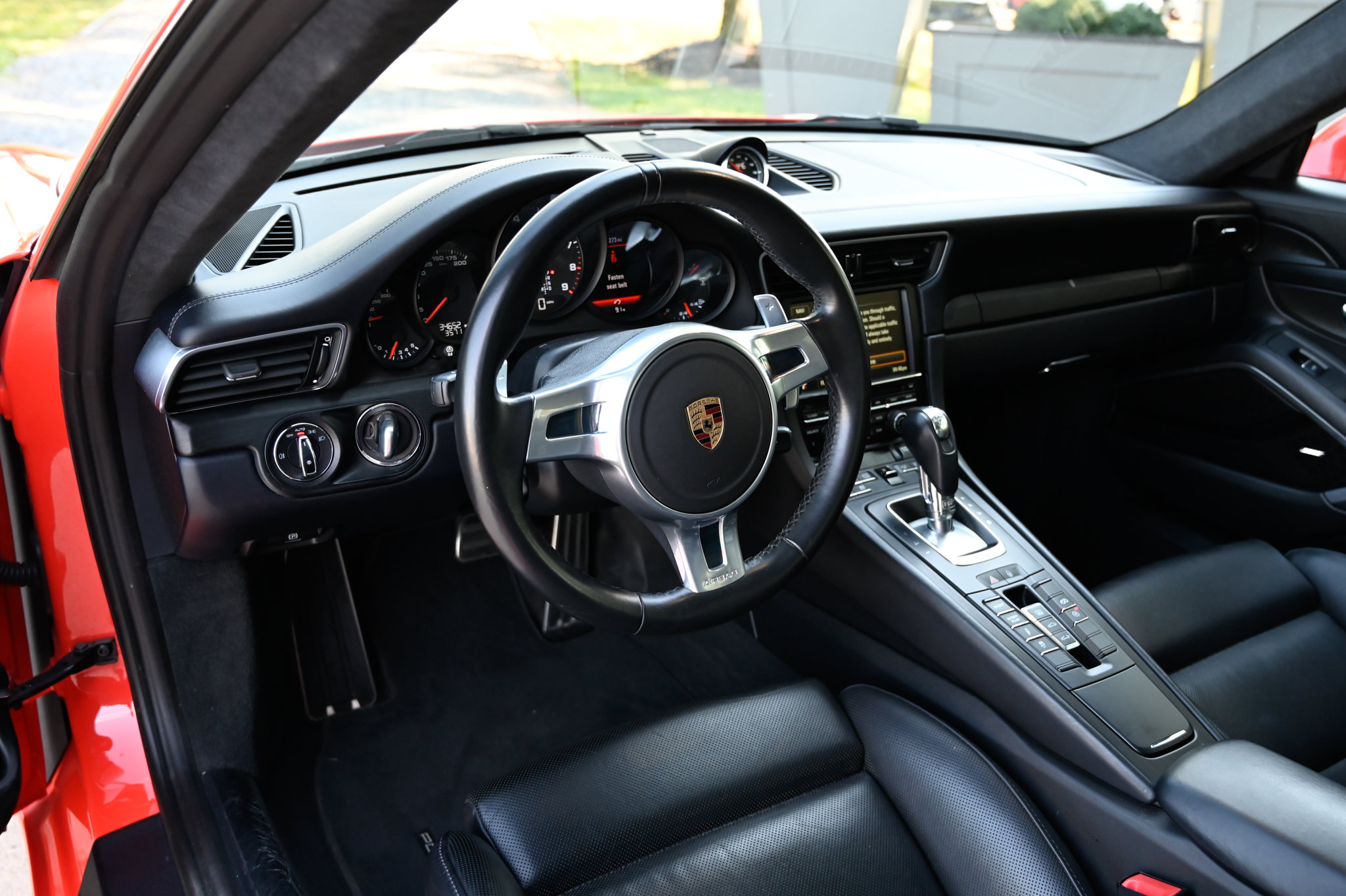 Used 2016 Porsche 911 Carrera GTS RWD image 16