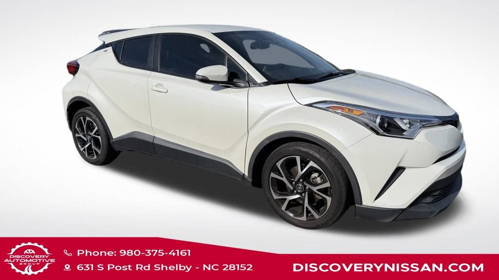 Used 2019 Toyota C-HR XLE image 2