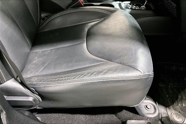 Used 2016 Jeep Wrangler Unlimited Rubicon w/ Connectivity Group image 42