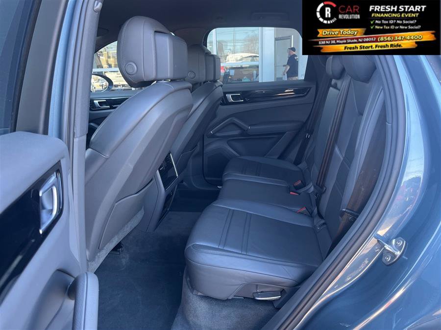 Used 2019 Porsche Cayenne image 35