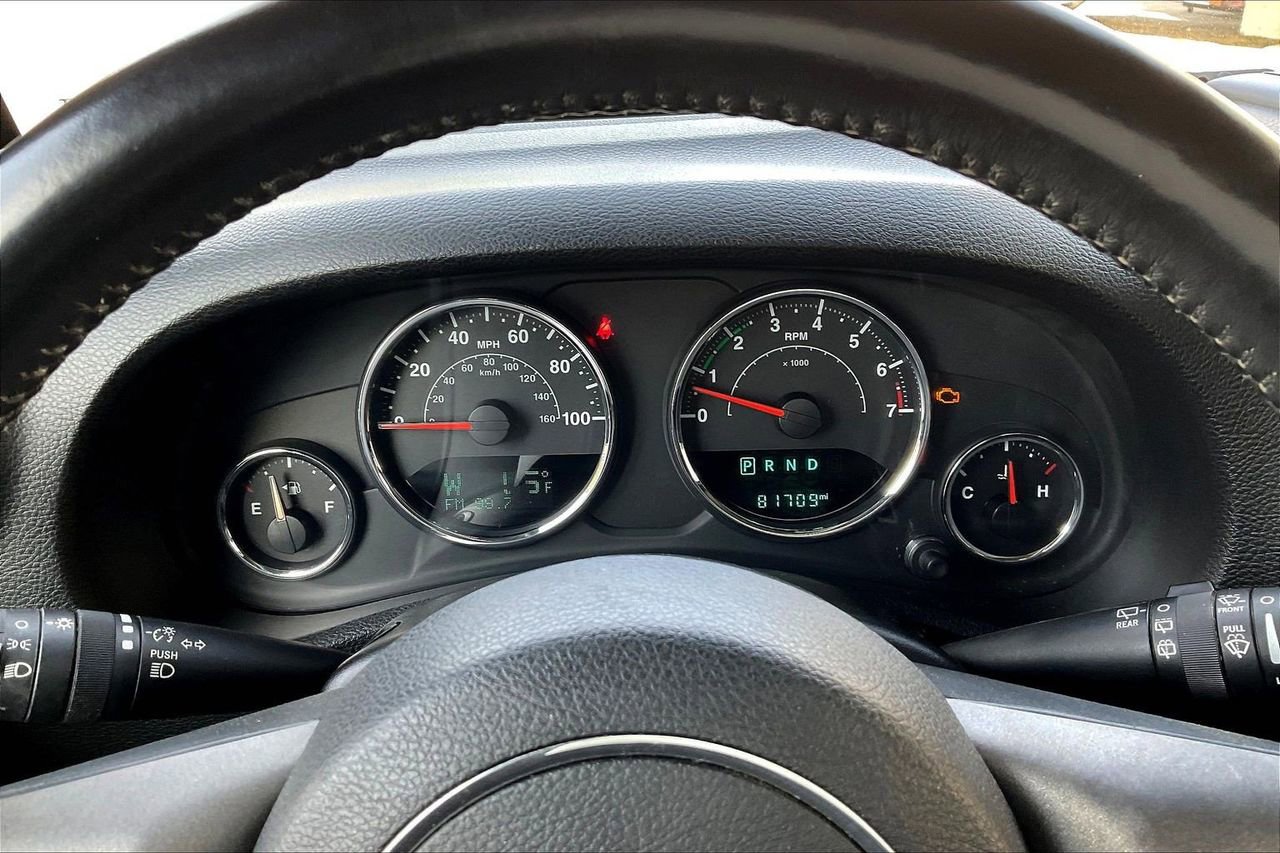 Certified 2016 Jeep Wrangler Unlimited Sport image 11