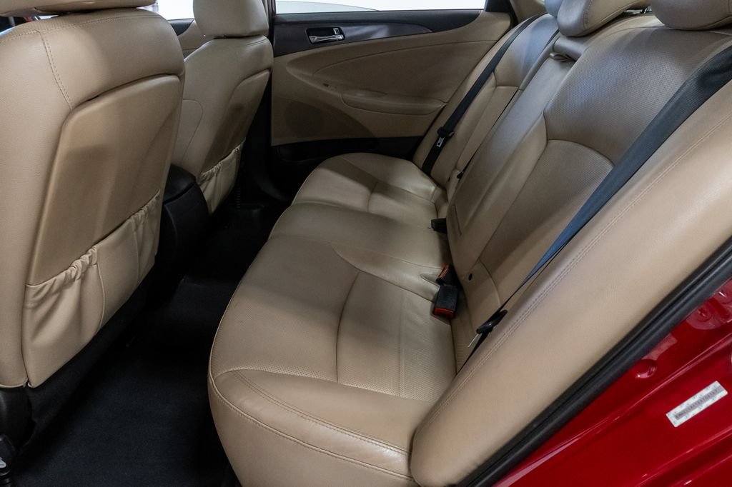 Used 2014 Hyundai Sonata Limited w/ Panoramic Sunroof Package 02 FWD image 27