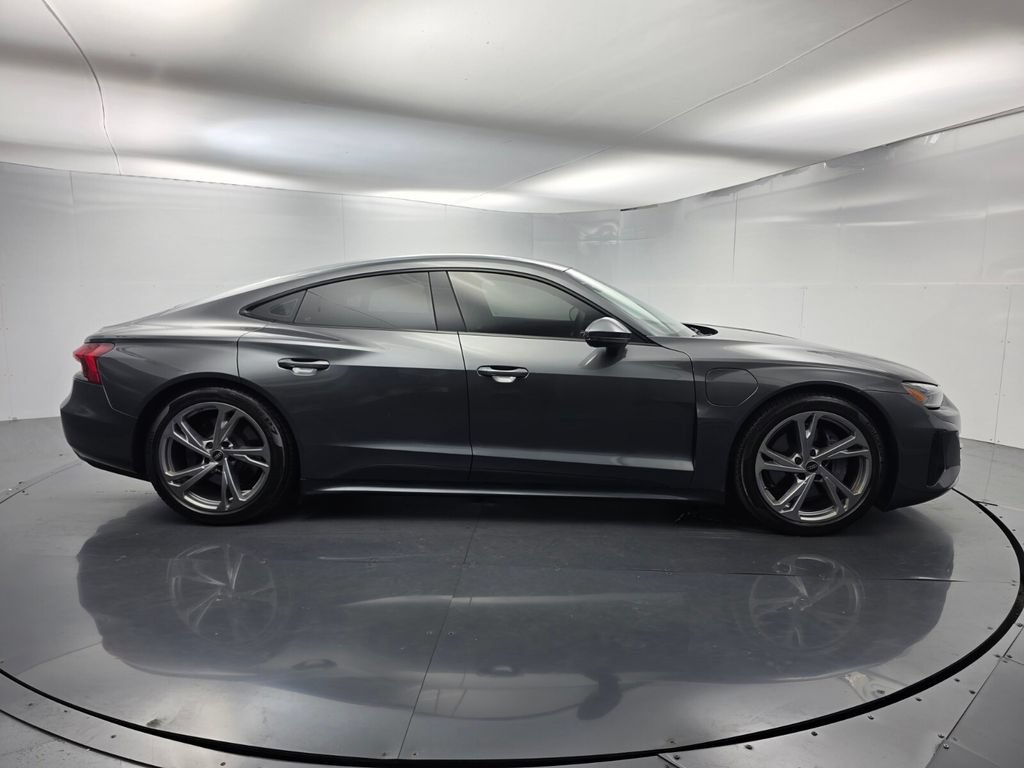 Used 2023 Audi e-tron GT Premium Plus AWD/4WD image 3
