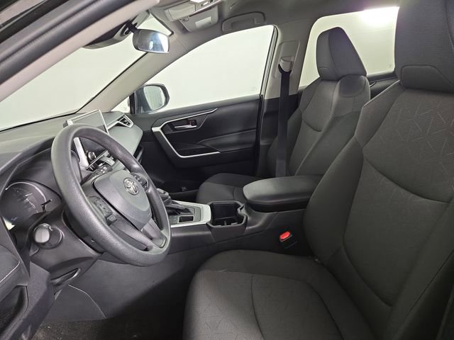 Used 2025 Toyota RAV4 XLE image 12